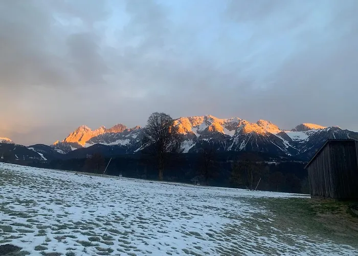 Проживання в сім'ї Fruehstueckspension Erika *